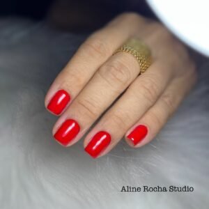 Aline_Rocha_Studio_manicure_em_Ourinhos,_a_esmaltação_é_uma_arte_realizada_com_paixão_e_dedicação._Com_habilidade_e_precisão,_cada_cliente_é_tratado_com_cuidado,_escolhendo_o_esmalte_perfeito_para_realçar_a_beleza_das_unhas_com_serviço_de_manicure._Utilizando_produtos_de_alta_qualidade,_garantimos_unhas_impecáveis_e_duradouras._Studio_de_manicure_com_um_ambiente_acolhedor,_prezamos_pela_saúde_das_unhas_e_oferecemos_tratamentos_completos_de_manicure_e_pedicure,_esmalte_em_gel,_blindagem_em_unhas_naturais._Aline_Rocha_Studio_manicure,_trabalha_com_sobrancelhas,_design_de_sobrancelhas,_depilação_feminina_com_cera_quente._Aline_Rocha_profissional_nail_designer_altamente_qualificada_em_Ourinhos_#Manicure, #Esmaltação, #Unhas, #Serviçodemanicure, #Pedicure, #Esmalteemgel, #Blindagemdeunhas, #Designdesobrancelhas, #Depilação_feminina, #Cera_quente, #Produtos_de_alta_qualidade, #Ambienteacolhedor, #Tratamentoscompletos, #AlineRocha, #Naildesigner