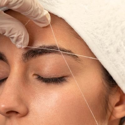 Aline_Rocha_Studio_manicure_em_Ourinhos,_a_esmaltação_é_uma_arte_realizada_com_paixão_e_dedicação._Com_habilidade_e_precisão,_cada_cliente_é_tratado_com_cuidado,_escolhendo_o_esmalte_perfeito_para_realçar_a_beleza_das_unhas_com_serviço_de_manicure._Utilizando_produtos_de_alta_qualidade,_garantimos_unhas_impecáveis_e_duradouras._Studio_de_manicure_com_um_ambiente_acolhedor,_prezamos_pela_saúde_das_unhas_e_oferecemos_tratamentos_completos_de_manicure_e_pedicure,_esmalte_em_gel,_blindagem_em_unhas_naturais._Aline_Rocha_Studio_manicure,_trabalha_com_sobrancelhas,_design_de_sobrancelhas,_depilação_feminina_com_cera_quente._Aline_Rocha_profissional_nail_designer_altamente_qualificada_em_Ourinhos_#Manicure, #Esmaltação, #Unhas, #Serviçodemanicure, #Pedicure, #Esmalteemgel, #Blindagemdeunhas, #Designdesobrancelhas, #Depilação_feminina, #Cera_quente, #Produtos_de_alta_qualidade, #Ambienteacolhedor, #Tratamentoscompletos, #AlineRocha, #Naildesigner