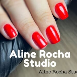 Aline_Rocha_Studio_manicure_em_Ourinhos,_a_esmaltação_é_uma_arte_realizada_com_paixão_e_dedicação._Com_habilidade_e_precisão,_cada_cliente_é_tratado_com_cuidado,_escolhendo_o_esmalte_perfeito_para_realçar_a_beleza_das_unhas_com_serviço_de_manicure._Utilizando_produtos_de_alta_qualidade,_garantimos_unhas_impecáveis_e_duradouras._Studio_de_manicure_com_um_ambiente_acolhedor,_prezamos_pela_saúde_das_unhas_e_oferecemos_tratamentos_completos_de_manicure_e_pedicure,_esmalte_em_gel,_blindagem_em_unhas_naturais._Aline_Rocha_Studio_manicure,_trabalha_com_sobrancelhas,_design_de_sobrancelhas,_depilação_feminina_com_cera_quente._Aline_Rocha_profissional_nail_designer_altamente_qualificada_em_Ourinhos_#Manicure, #Esmaltação, #Unhas, #Serviçodemanicure, #Pedicure, #Esmalteemgel, #Blindagemdeunhas, #Designdesobrancelhas, #Depilação_feminina, #Cera_quente, #Produtos_de_alta_qualidade, #Ambienteacolhedor, #Tratamentoscompletos, #AlineRocha, #Naildesigner
