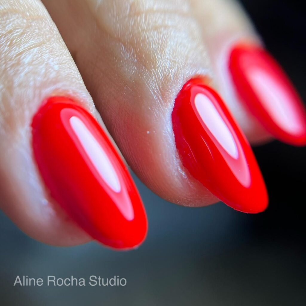 Manicure e Pedicure em Ourinhos. Esmaltação em Gel | Manicure e Pedicure | Design de Sobrancelha | Depilação Feminina