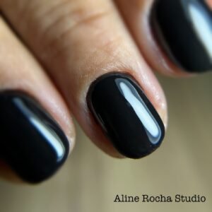 Aline_Rocha_Studio_manicure_em_Ourinhos,_a_esmaltação_é_uma_arte_realizada_com_paixão_e_dedicação._Com_habilidade_e_precisão,_cada_cliente_é_tratado_com_cuidado,_escolhendo_o_esmalte_perfeito_para_realçar_a_beleza_das_unhas_com_serviço_de_manicure._Utilizando_produtos_de_alta_qualidade,_garantimos_unhas_impecáveis_e_duradouras._Studio_de_manicure_com_um_ambiente_acolhedor,_prezamos_pela_saúde_das_unhas_e_oferecemos_tratamentos_completos_de_manicure_e_pedicure,_esmalte_em_gel,_blindagem_em_unhas_naturais._Aline_Rocha_Studio_manicure,_trabalha_com_sobrancelhas,_design_de_sobrancelhas,_depilação_feminina_com_cera_quente._Aline_Rocha_profissional_nail_designer_altamente_qualificada_em_Ourinhos_#Manicure, #Esmaltação, #Unhas, #Serviçodemanicure, #Pedicure, #Esmalteemgel, #Blindagemdeunhas, #Designdesobrancelhas, #Depilação_feminina, #Cera_quente, #Produtos_de_alta_qualidade, #Ambienteacolhedor, #Tratamentoscompletos, #AlineRocha, #Naildesigner